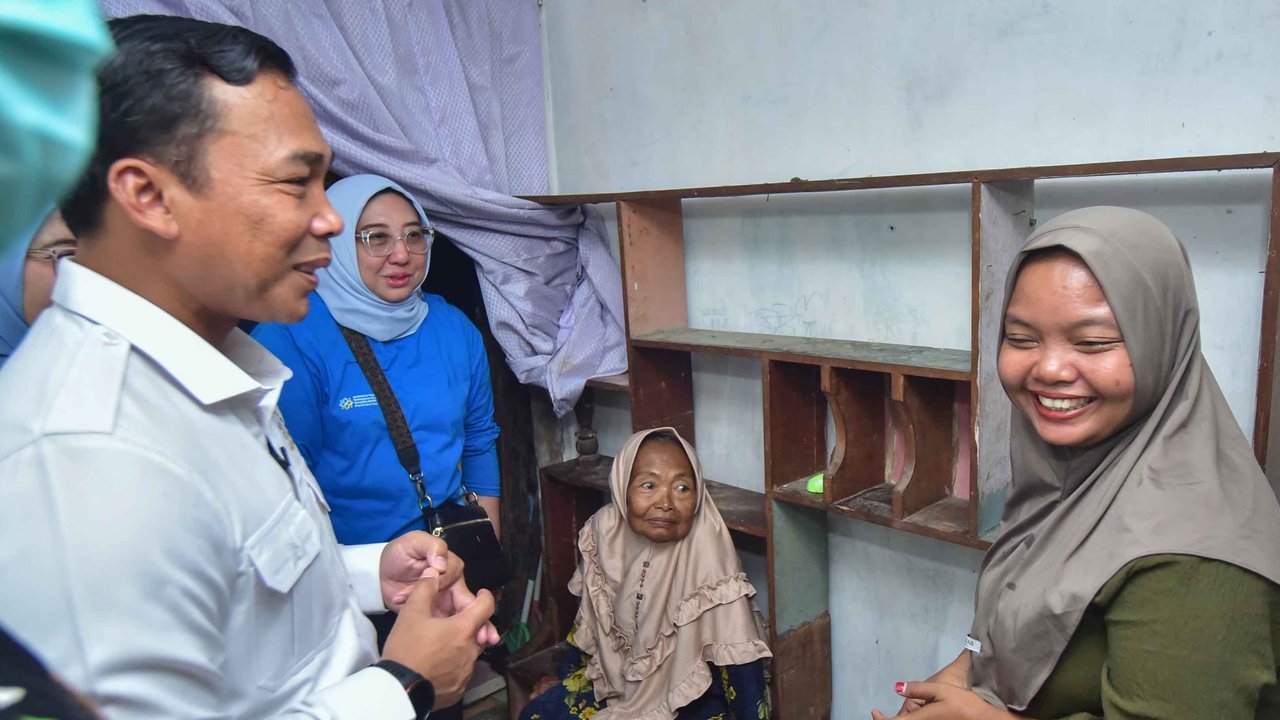 Menteri Kependudukan dan Pembangunan Keluarga sekaligus Kepala Badan Kependudukan dan Keluarga Berencana Nasional (BKKBN) Wihaji  di Surabaya, Kamis (09/10/2025).