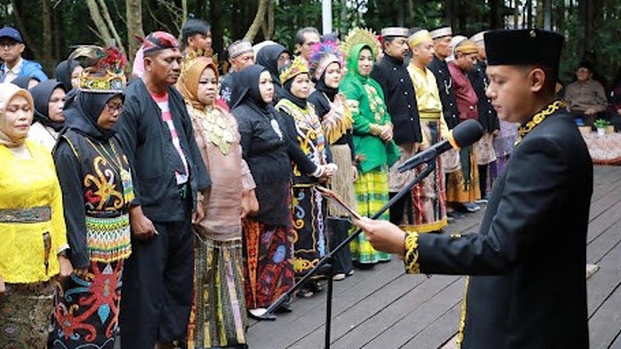Hadiri Pelantikan Ketua RT se-Berbas Pantai, Wawali Ingatkan Harus Selaras dengan Pemerintah