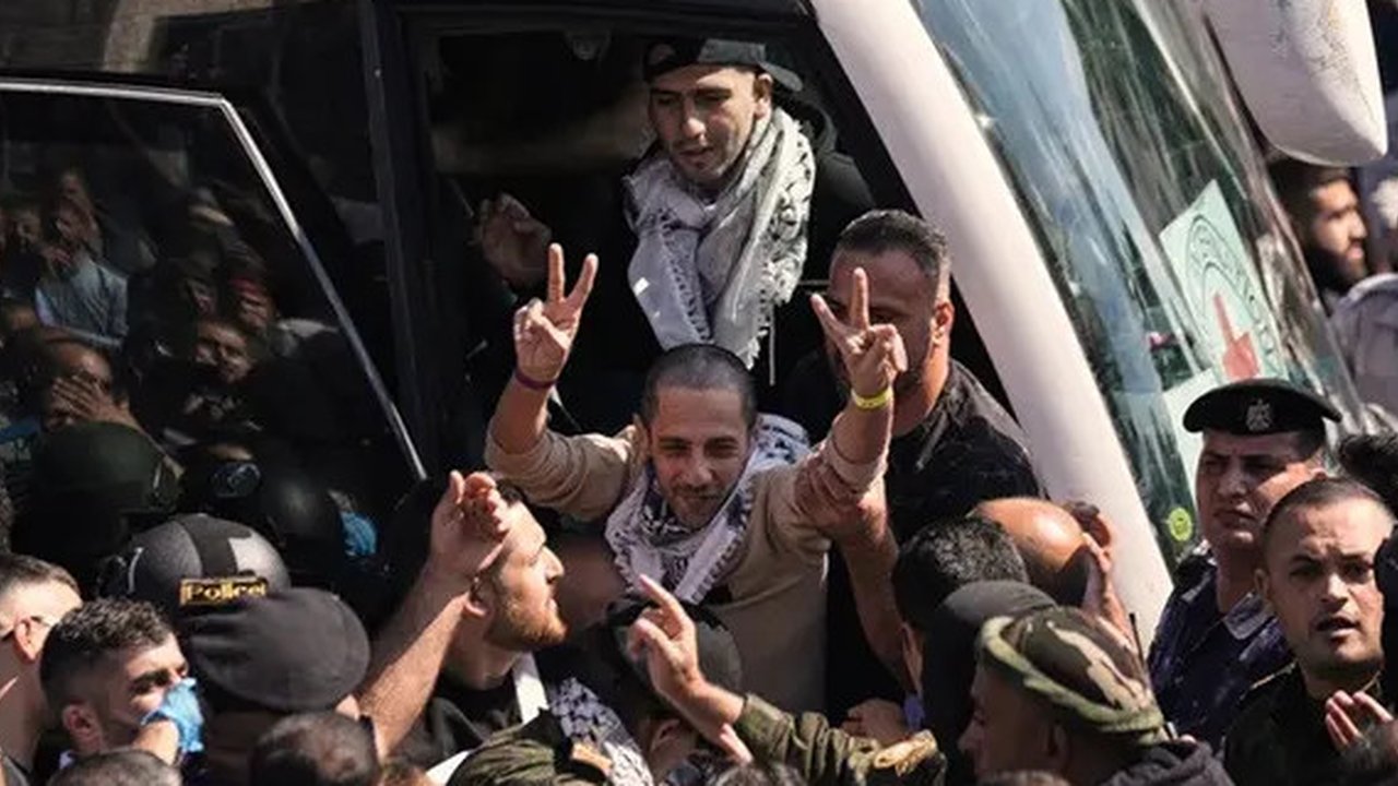 Hamas Sambut Suka Cita Pembebasan 2.000 Tahanan Palestina Sebagai Kemenangan Nasional