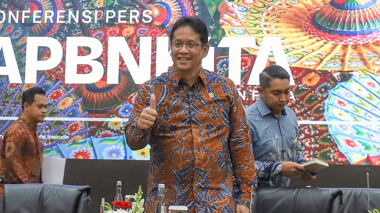 Menteri Keuangan (Menkeu) Purbaya Yudhi Sadewa saat membeberkan kinerja Pendapatan dan Belanja Negara (APBN) per September 2025 di Kementerian Keuangan, Jakarta, Selasa (14/10/2025).