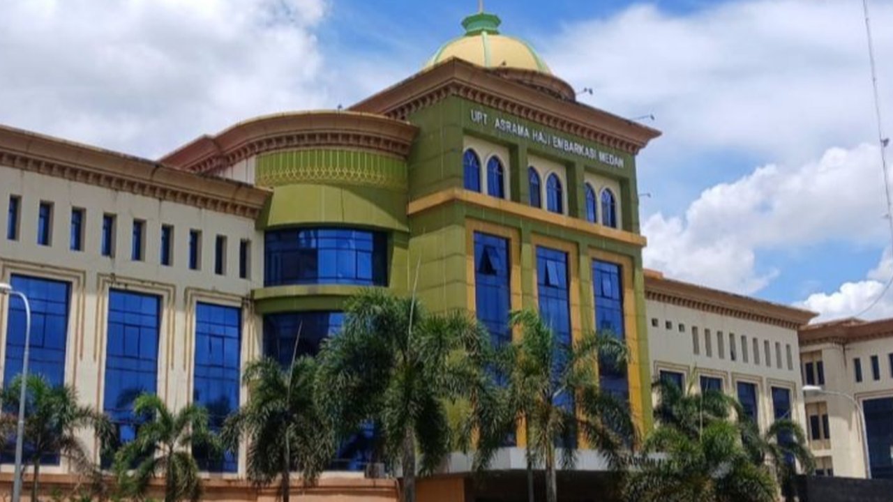 Kementerian Agama meluncurkan Munakosah, sistem digital untuk pengelolaan akomodasi asrama haji, guna memudahkan dan mempercepat layanan bagi jamaah, khususnya lansia, serta memberikan informasi penempatan kamar lebih dini.