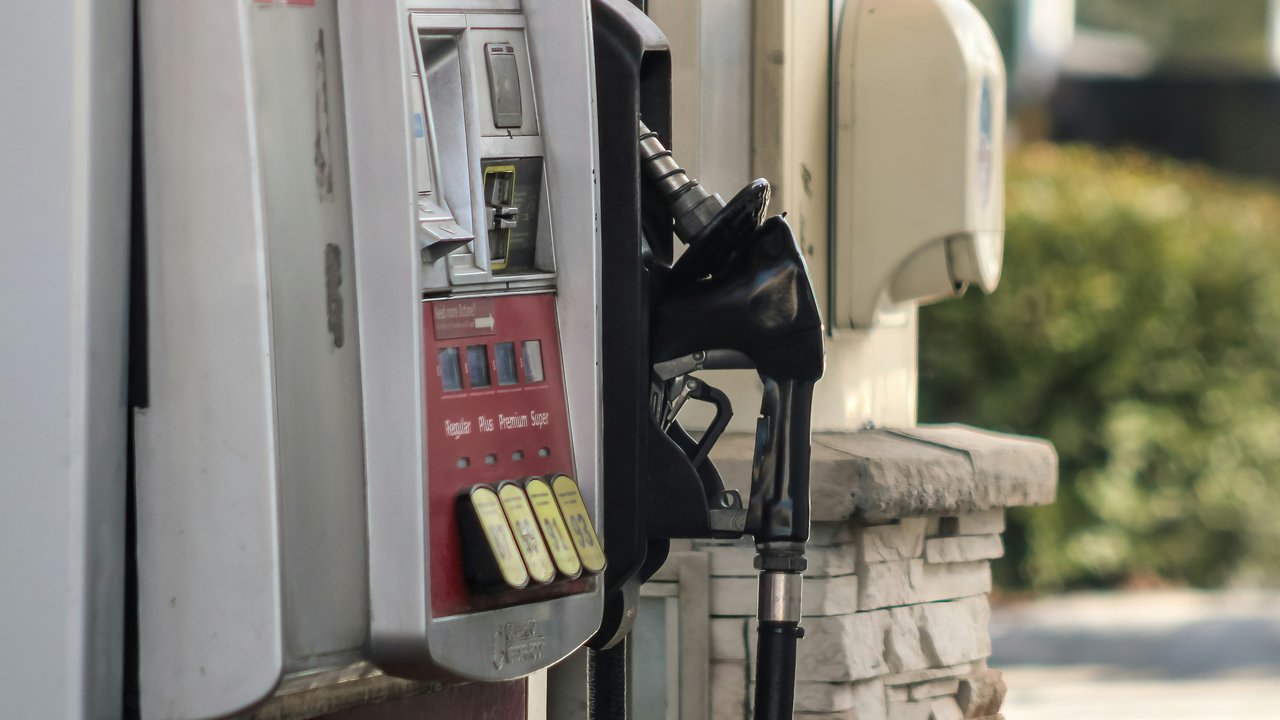 Kementerian ESDM Targetkan Kewajiban BBM Campuran Bioethanol E10 Berlaku 2028