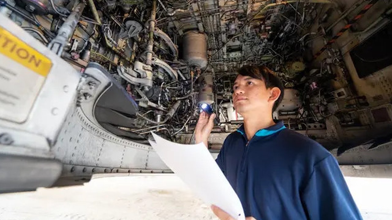 Garuda Indonesia Group melalui Garuda Daya Pratama Sejahtera (GDPS) berhasil kembali menembus pasar internasional melalui kerjasama strategis PNG Air. GDPS mengirimkan tim dengan posisi Senio