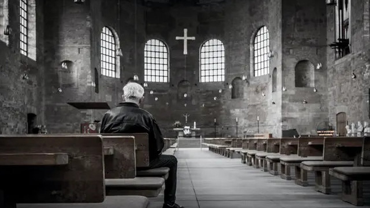 Ilustrasi gereja. (Photo by Stefan Kunze on Unsplash)