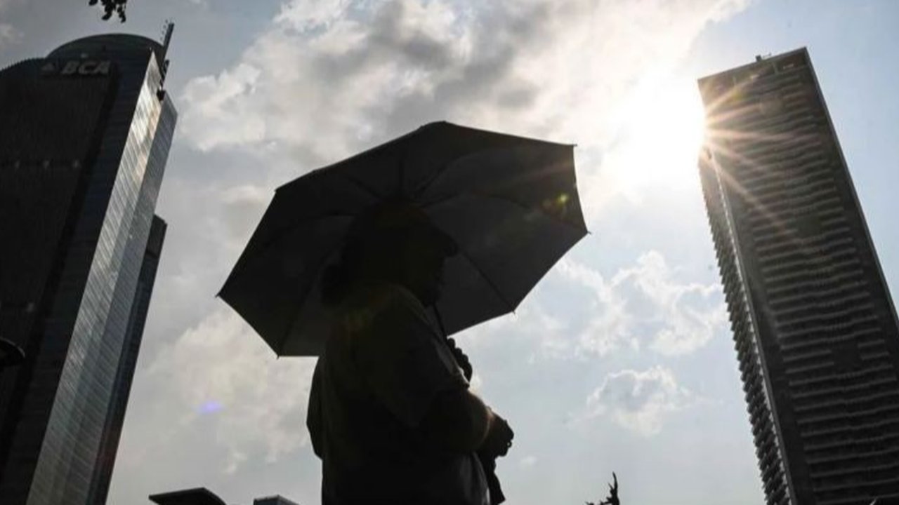 Gubernur Pramono Instruksikan Langkah Konkret Hadapi Panas Ekstrem Jakarta