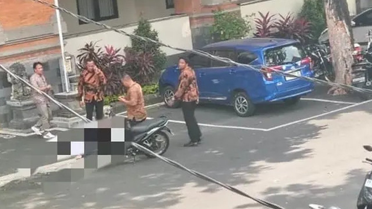 Mahasiswa Unud jatuh dari lantai dua