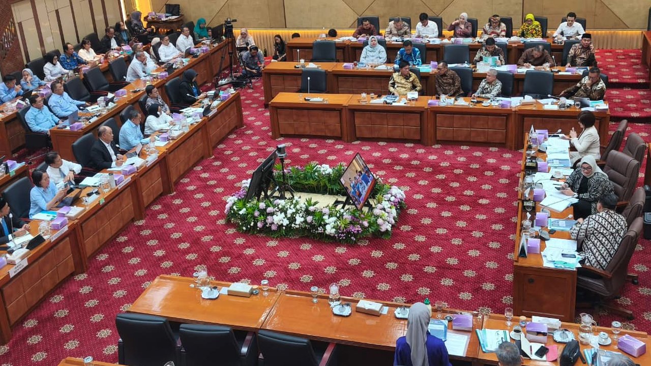 Terungkap di Raker DPR, 75 Kasus Keracunan MBG Terjadi Sejak Januari 2025