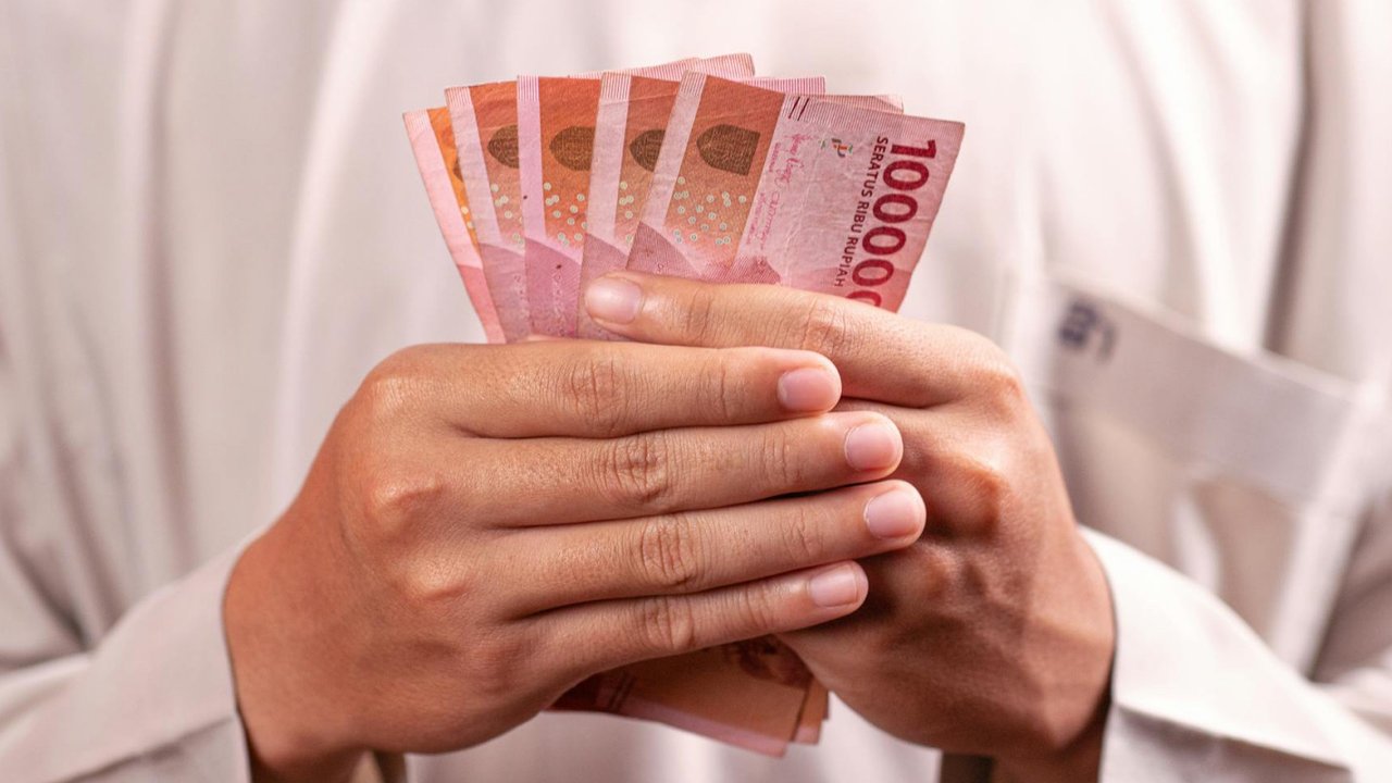 5 Tips Kelola Keuangan Lebih Bijak dan Aman Lewat Laporan Kredit Cermati