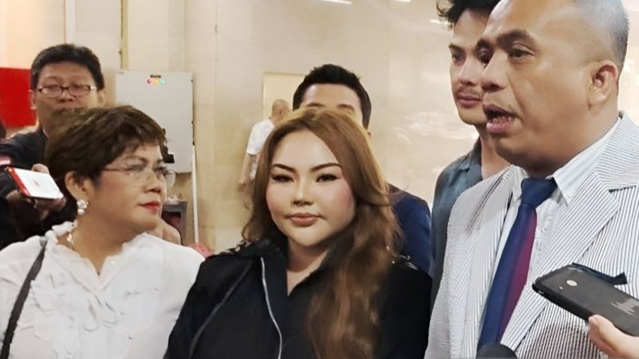 Kubu Lisa Mariana mengklaim hasil tes DNA Pusdokkes Polri menunjukkan kemiripan DNA Ridwan Kamil dengan putrinya, CA. Benarkah sebagian DNA mereka cocok dan bagaimana respons resmi dari pihak berwenang?