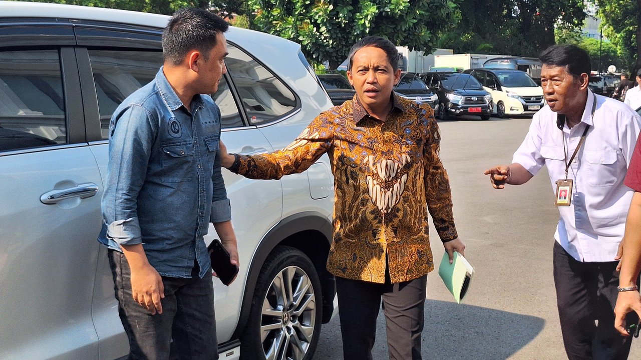 Menhut Raja Juli Antoni Masuk 10 Menteri Berkinerja Baik, Kemenhut Berterimakasih Kepada Publik