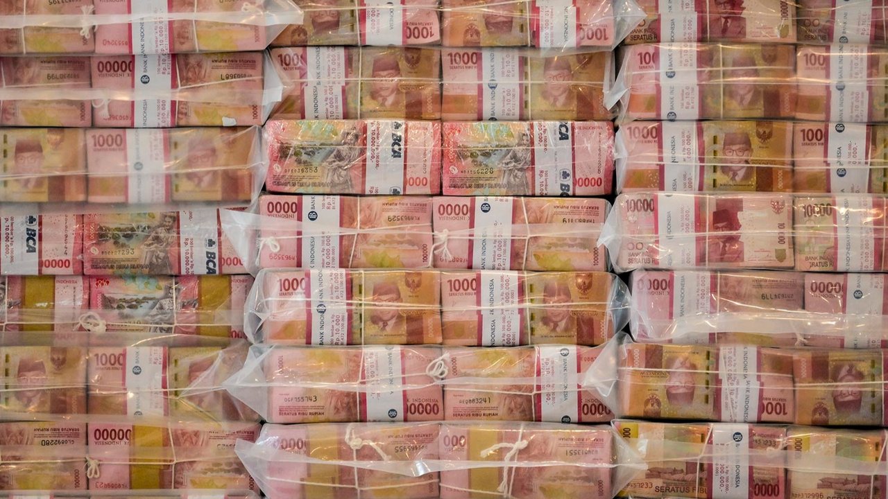 DPR Desak Kejagung Kejar Aset Koruptor Lain Usai Sita Duit Triliunan dari Kasus CPO