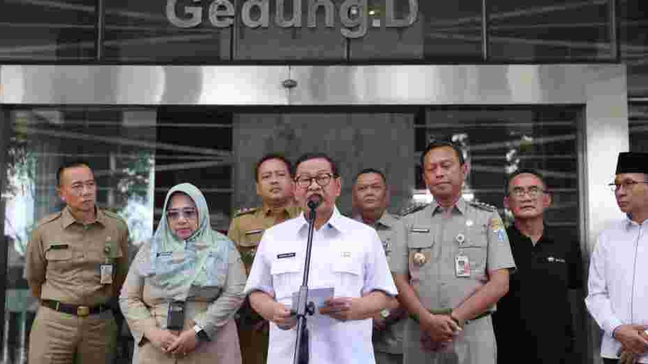 Gubernur Pramono Respons Temuan BRIN soal Mikroplastik di Air Hujan Jakarta: Kami Sudah Dalami