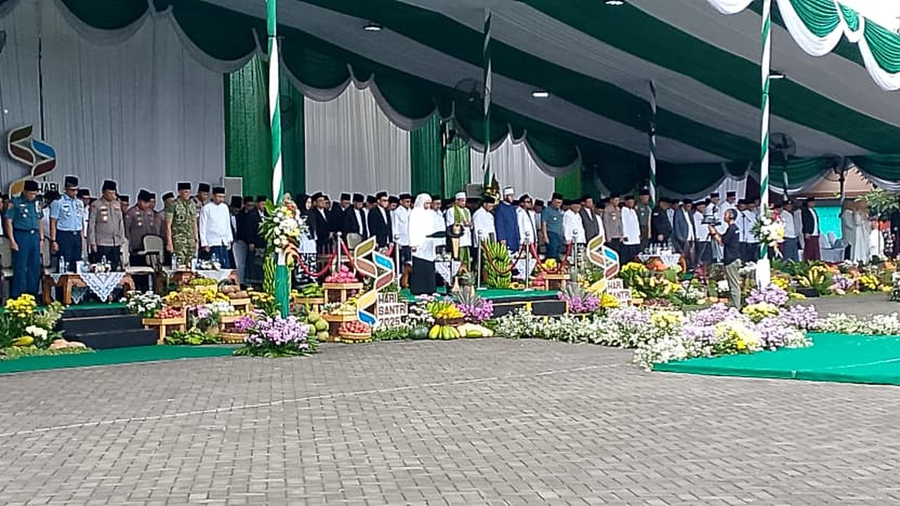 Gubernur Khofifah: Santri , Penjaga NKRI dan Penggerak Peradaban Dunia