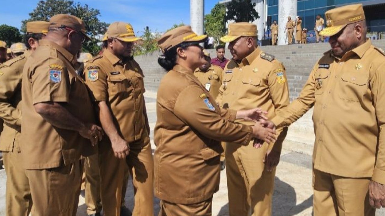 Wakil Wali Kota Tanjungbalai menekankan pentingnya **kekompakan ASN** sebagai fondasi utama untuk mengoptimalkan pelayanan publik. Simak bagaimana solidaritas pegawai bisa menjadi kekuatan besar dalam mewujudkan visi daerah.