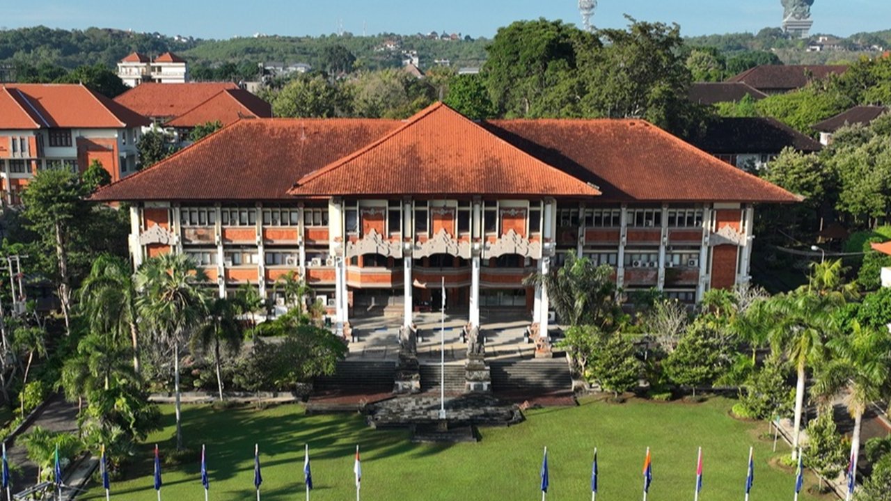 universitas udayana
