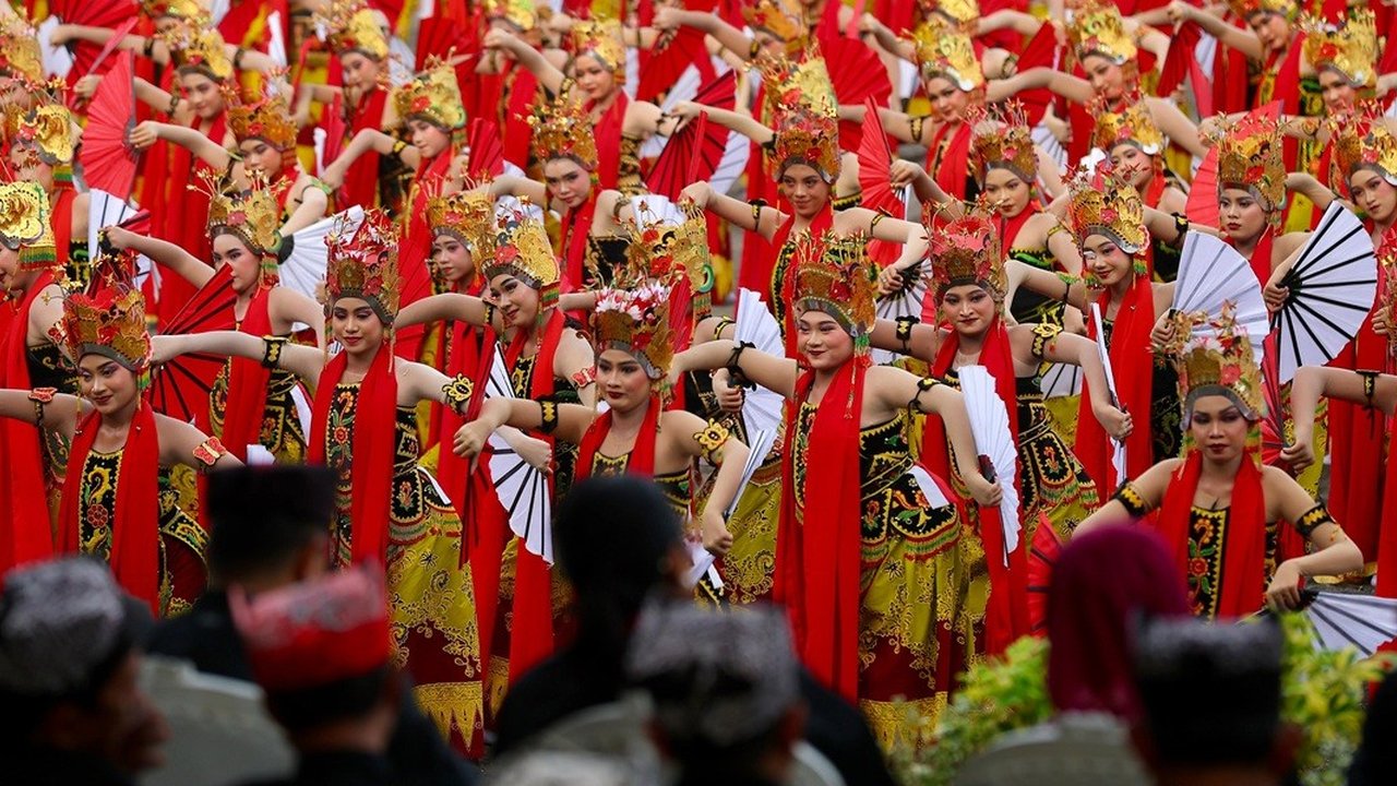 Telah 13 Tahun Digelar, Pagelaran Kolosal Gandrung Sewu Banyuwangi Kian Memukau