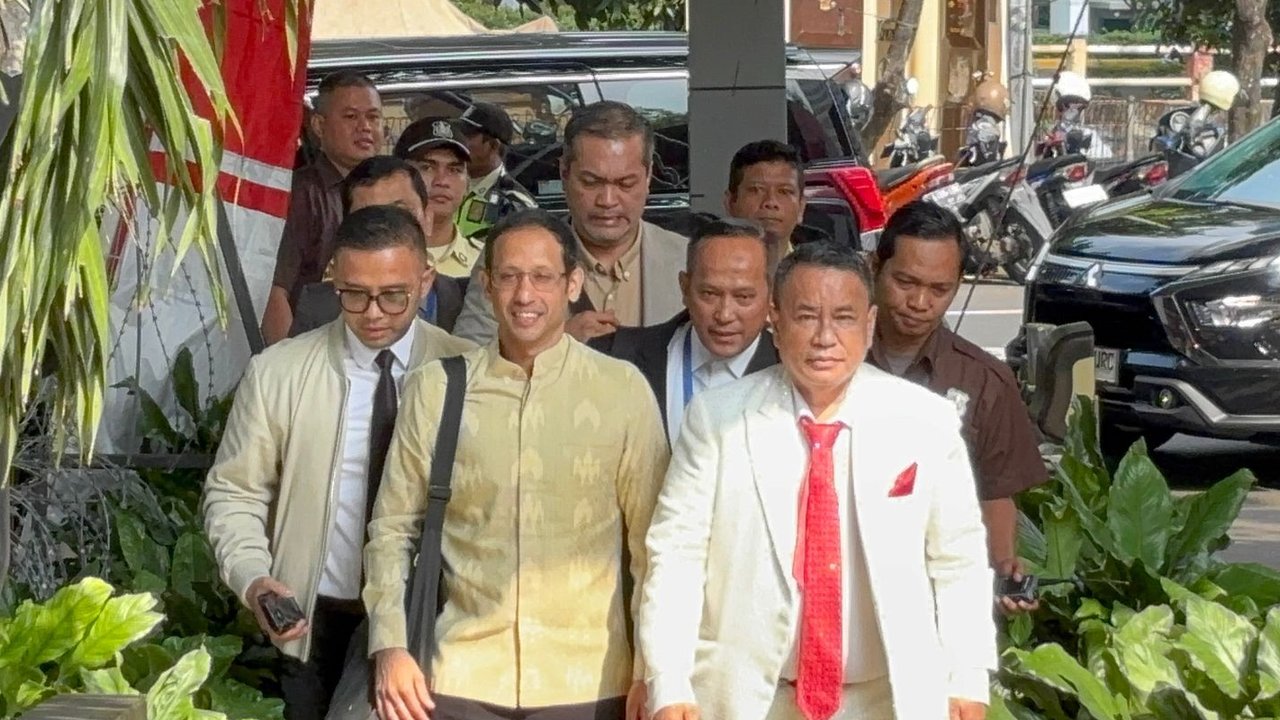 Nadiem Makarim didampingi Ali Nurdin penuhi panggilan KPK (Liputan6.com/istimewa)