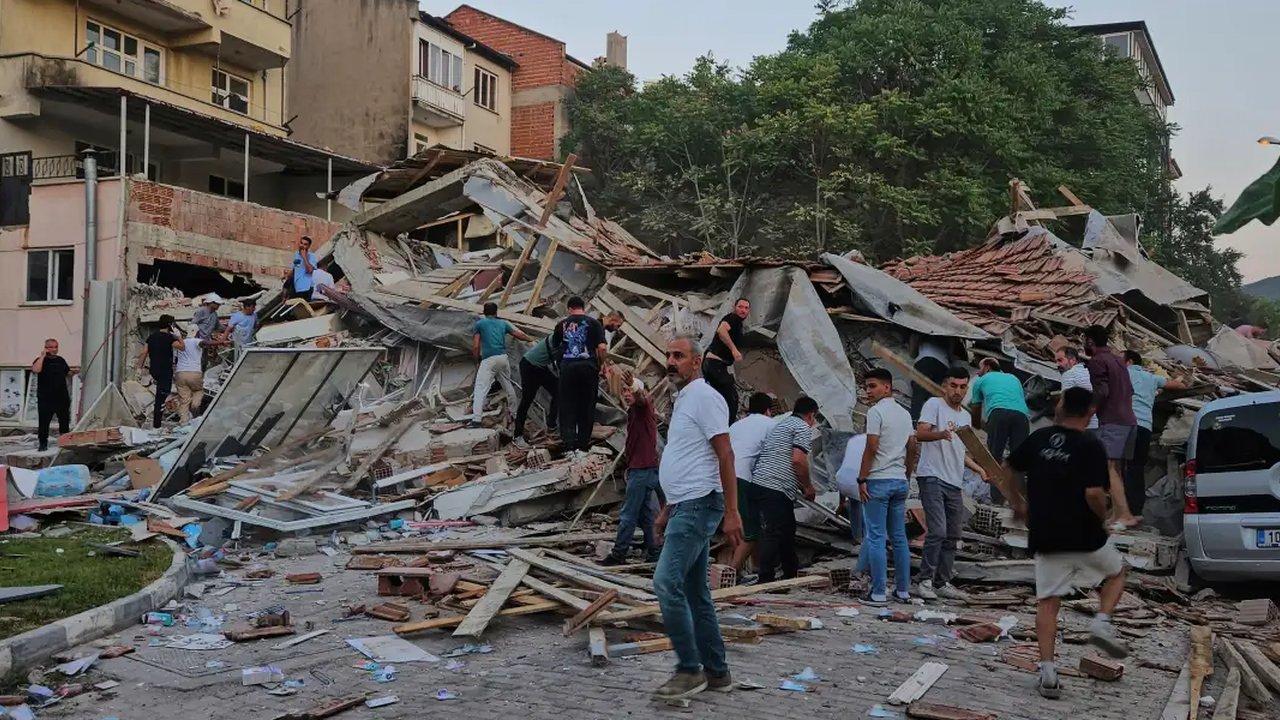 gempa turki