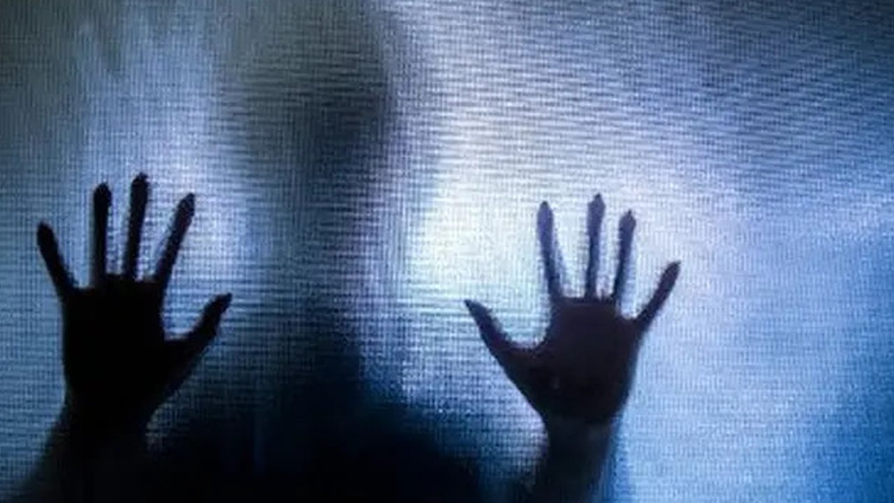 Ditangkap! Guru SD Tak Mengaku Rudapaksa Siswinya, Hanya Chat Mesra Lewat WhatsApp