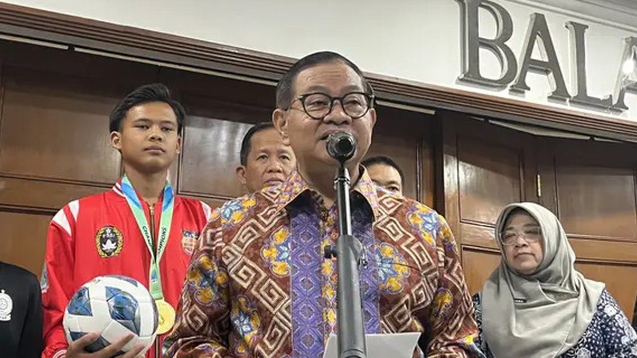 Gubernur DKI Jakarta Pramono Anung di Balai Kota DKI Jakarta, Kamis (2/10/2025). (Liputan6.com/Winda Nelfira)