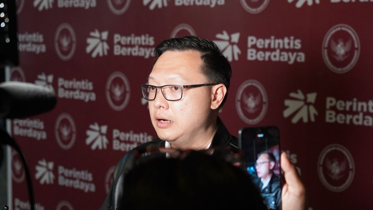 Deputi Bidang Pemberdayaan Ekonomi Masyarakat dan Perlindungan Pekerja Migran Kemenko PM, Leontinus Alpha Edison