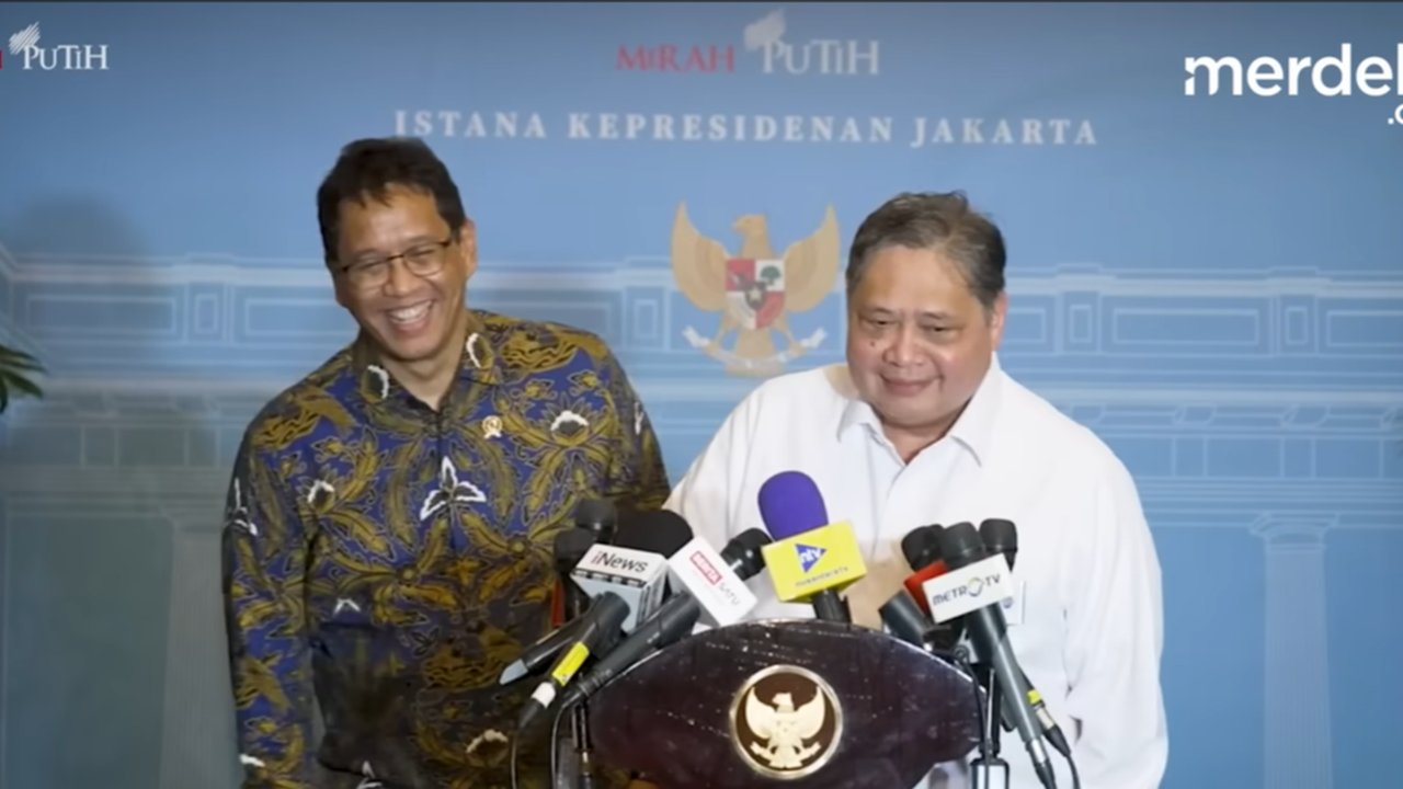 VIDEO: Momen Kikuk, Purbaya Persilakan Airlangga Jawab Pertanyaan 'Sulit' Wartawan