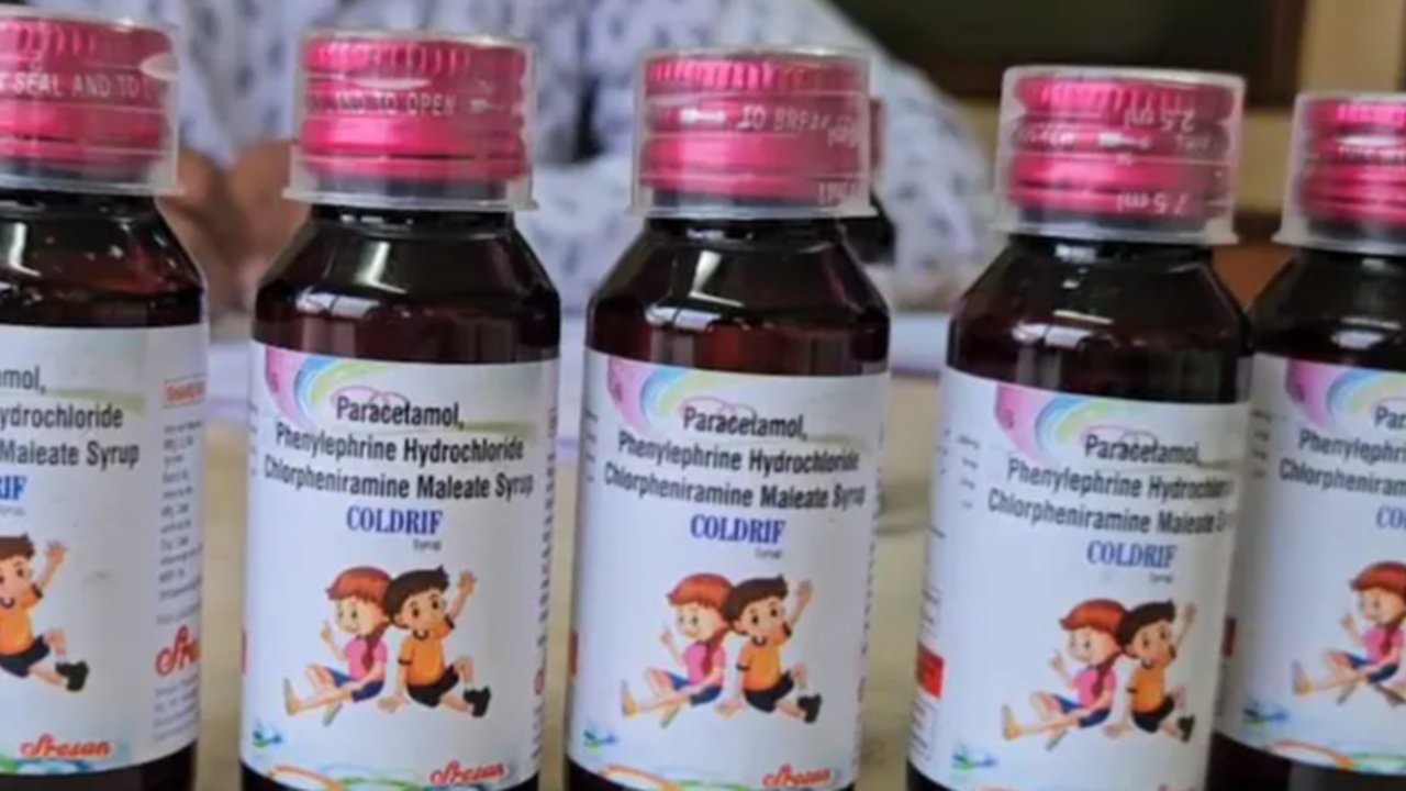 WHO temukan kadar berlebih pada obat batuk sirup yang menjadi penyebab kematian 70 anak di Gambia, Indonesia larang obat tersebut. (unsplash.com/Towfiqu Barbhuiya)