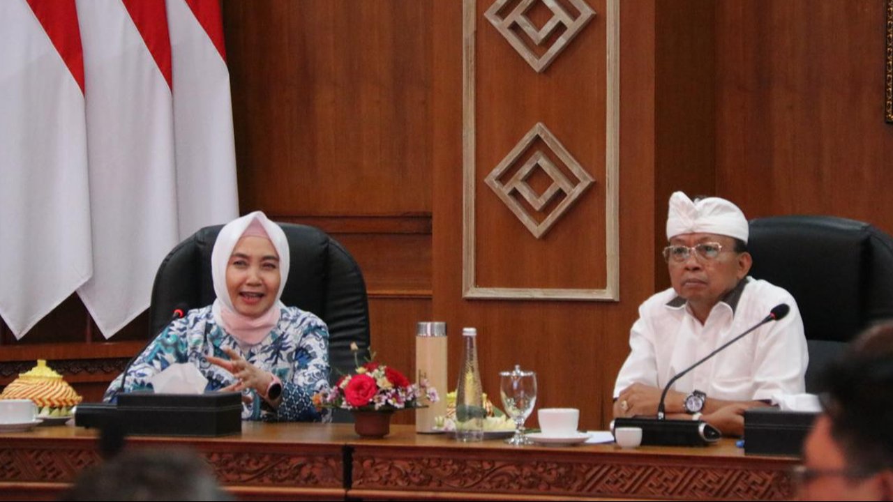 Kepala BMKG Dwikorita Karnawati dan Gubernur Bali I Wayan Koster