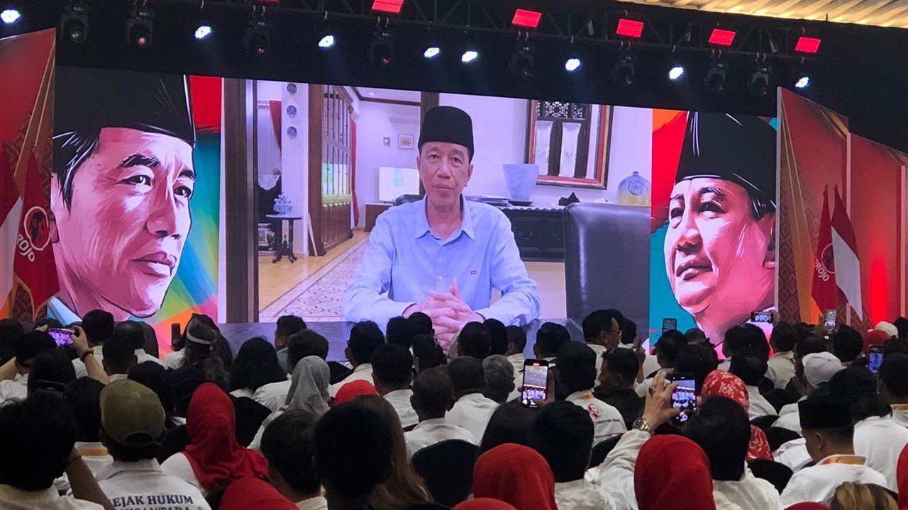 Rekaman video Jokowi yang ditayangkan pada Kongres ke-III Relawan Projo.