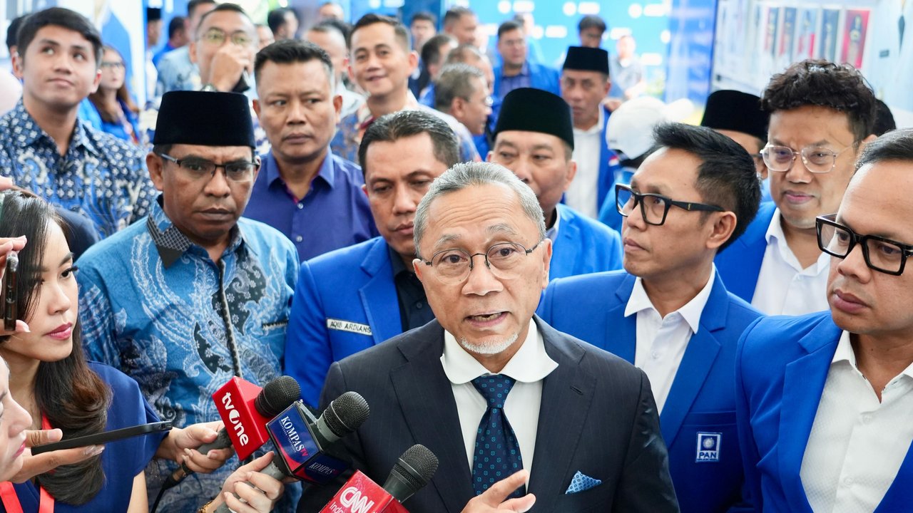 Zulhas Dukung Gelar Pahlawan Untuk Soeharto dan Gus Dur