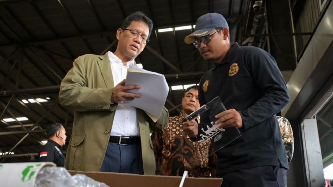 Gaya Menkeu Purbaya Sidak Bea Cukai Pelabuhan Tanjung Perak
