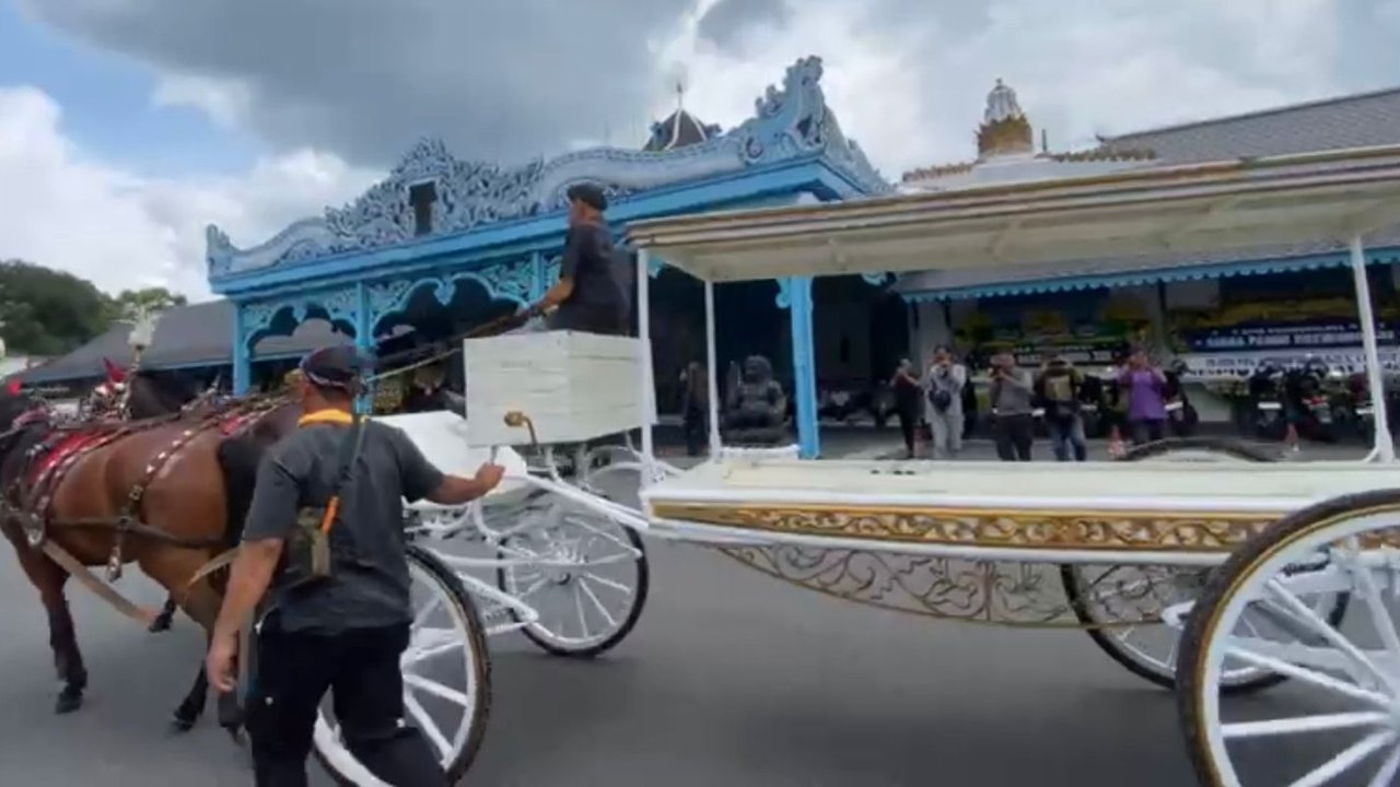 Suksesi Keraton Surakarta, Putra Tertua PB XIII Masih Berembug dengan Putra Mahkota
