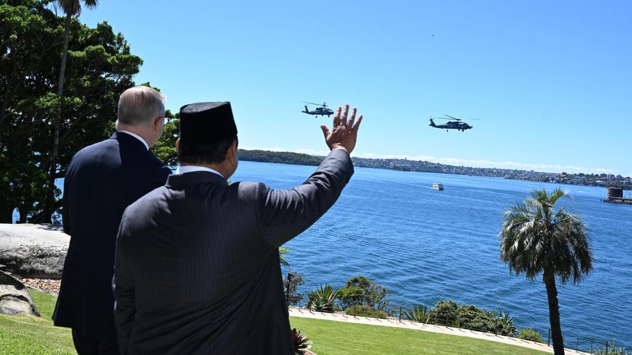 VIDEO: Momen Prabowo Senyum Gemas Dihampiri Burung Kecil, Terkejut Rumah PM Australia Pinggir Laut