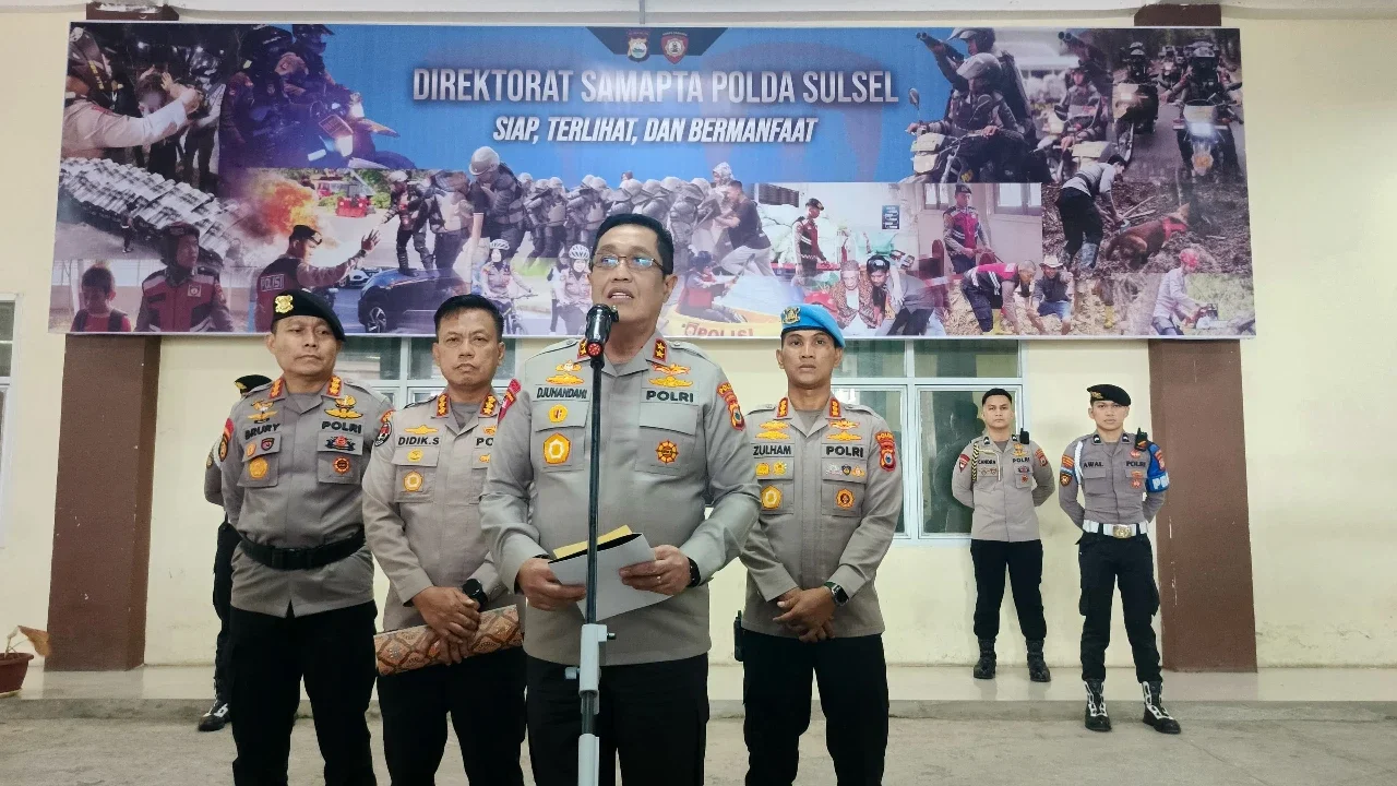 Polda Sulsel Turunkan Propam Periksa Anggota Polres Lutra Usai 2 Guru dapat Rehabilitasi dari Presiden Prabowo