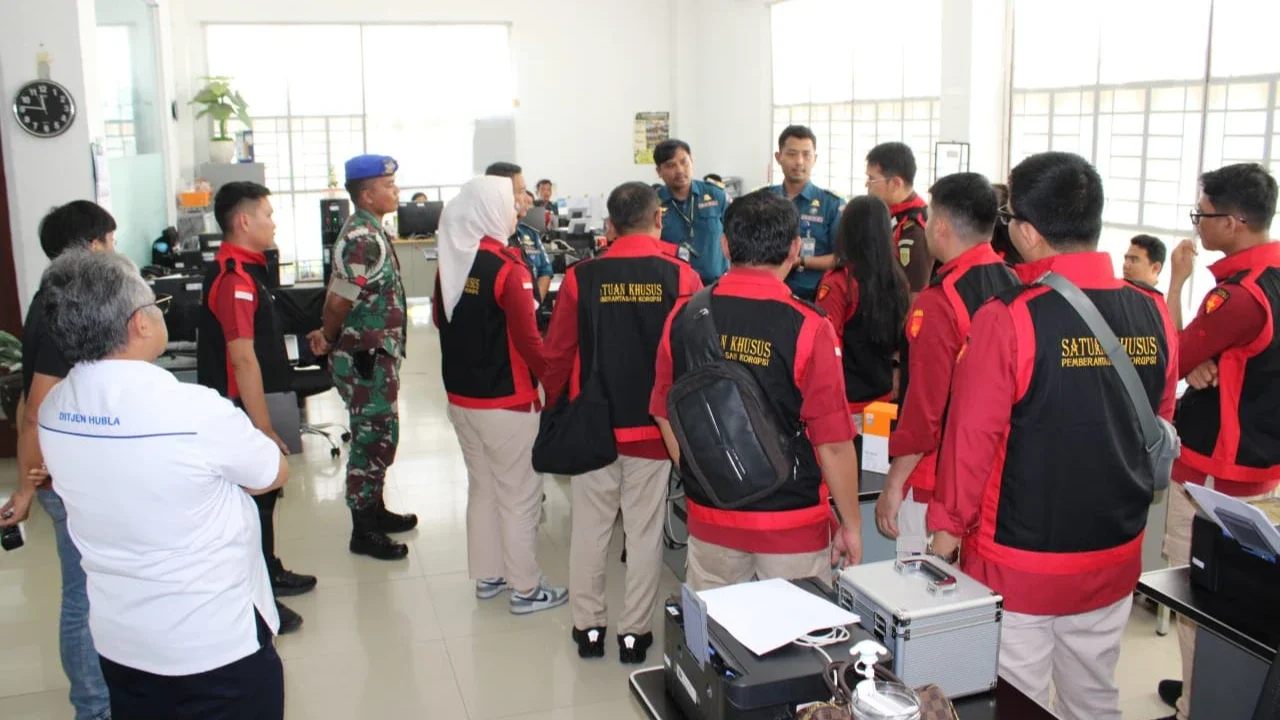 kejati sumut geledah dua lokasi di belawan