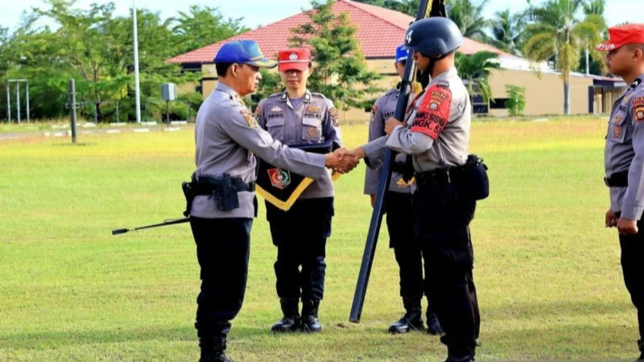 DPR Minta Presiden Prabowo Tarik Anggota Polisi Aktif Duduki Jabatan Sipil Usai Putusan MK