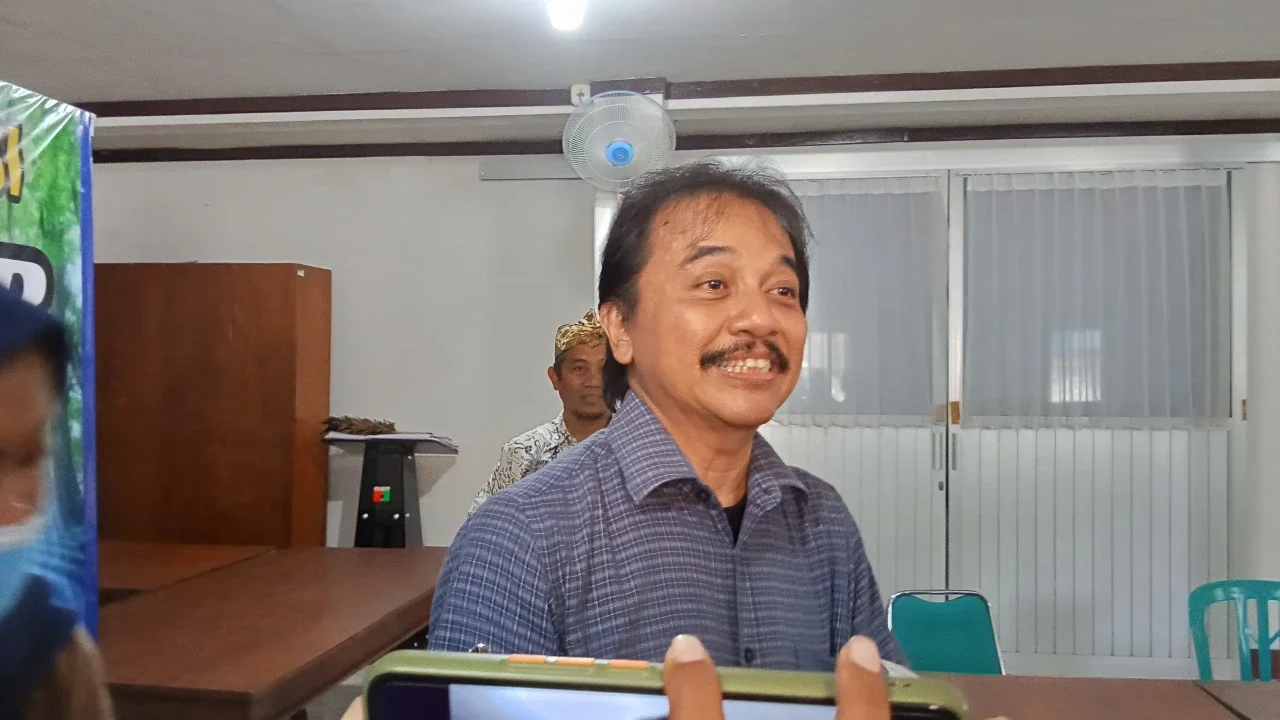 VIDEO: Nyolot Kubu Roy Suryo Ibaratkan Ijazah Jokowi dengan 100 Ribu Lucinta Luna, Singgung Luna Maya