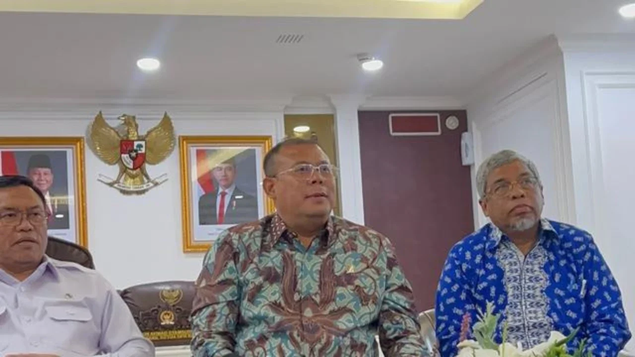 Wakil Ketua DPR Cucun Ahmad Syamsurijal fasilitasi pertemuan BGN dan ahli gizi. (Liputan6.com/Delvira Hutabarat)