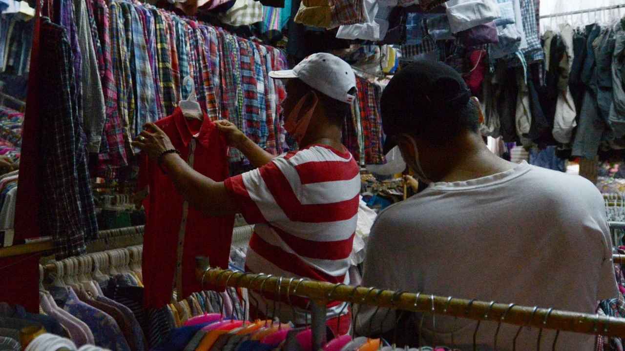 VIDEO: Pedagang Thrifting Singgung Purbaya, Ungkap Oknum Minta Rp500 Juta Bongkar Satu Kontainer