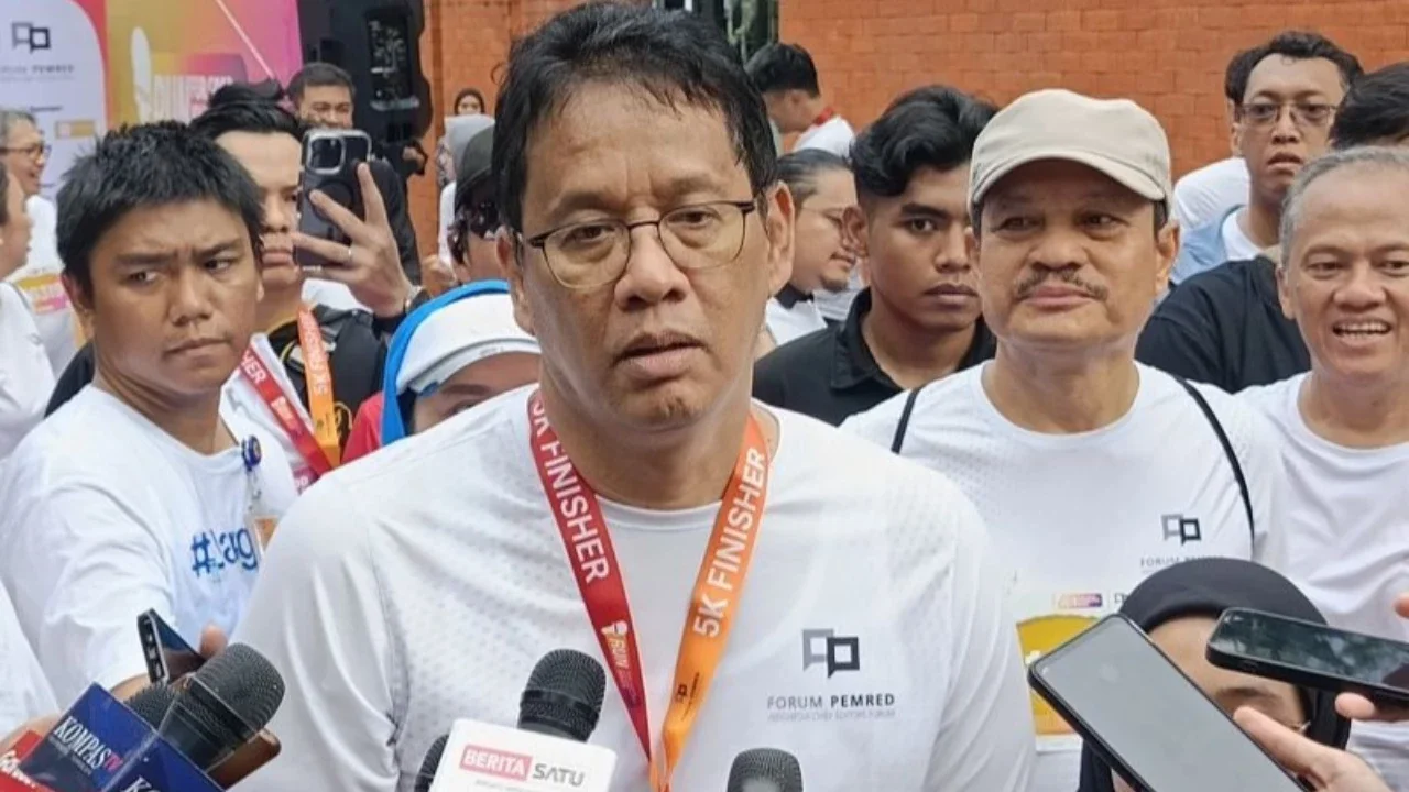 Menkeu Purbaya Soal Bisnis Thrifting: Sudah Jelas Ilegal