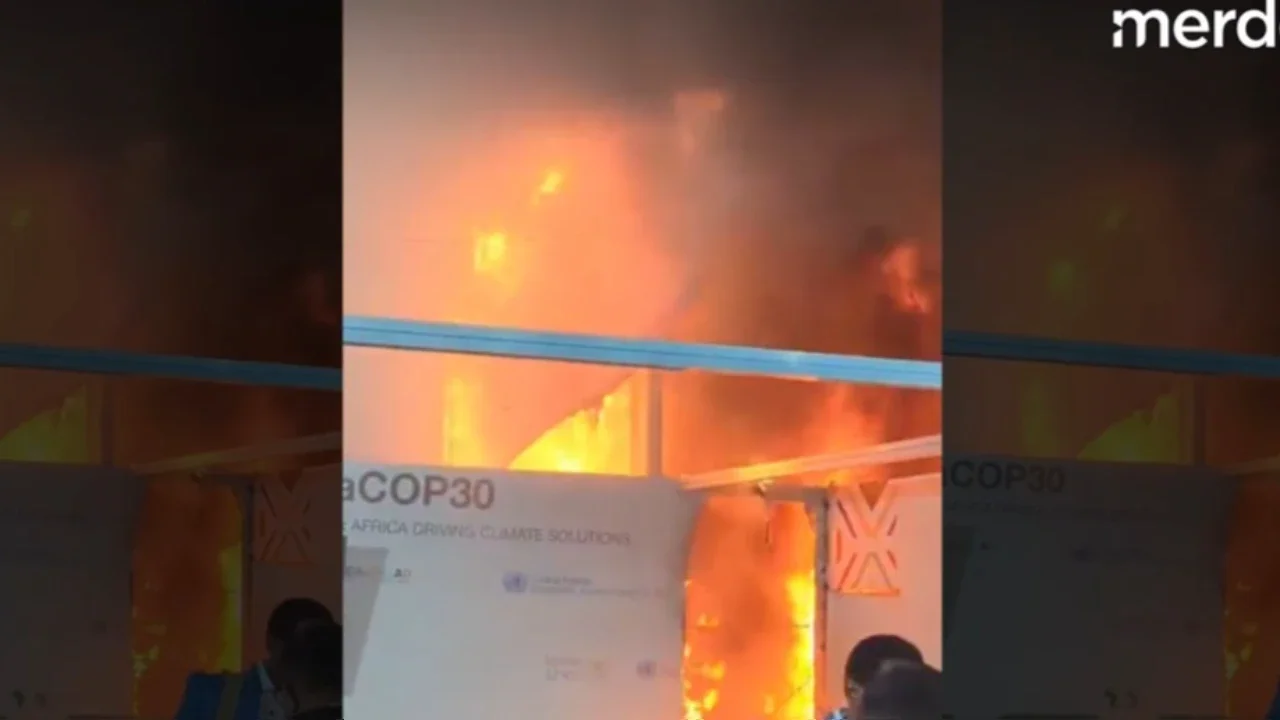 VIDEO: Kebakaran Hebat di Konferensi COP30 Brasil, Tamu Penting Panik Berlarian