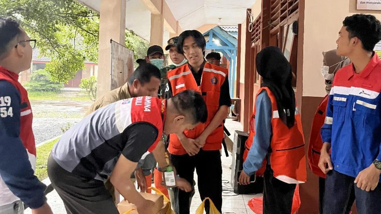 Masyarakat Terdampak Erupsi Gunung Semeru Terima Bantuan dari PPN, Ada Paket Logistik Hingga Pakaian