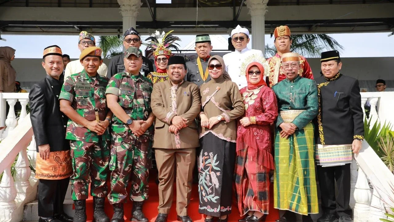 Hari Guru Nasional 2025 di Bontang: Pemerintah Tegaskan Komitmen Kesejahteraan dan Kompetensi Guru