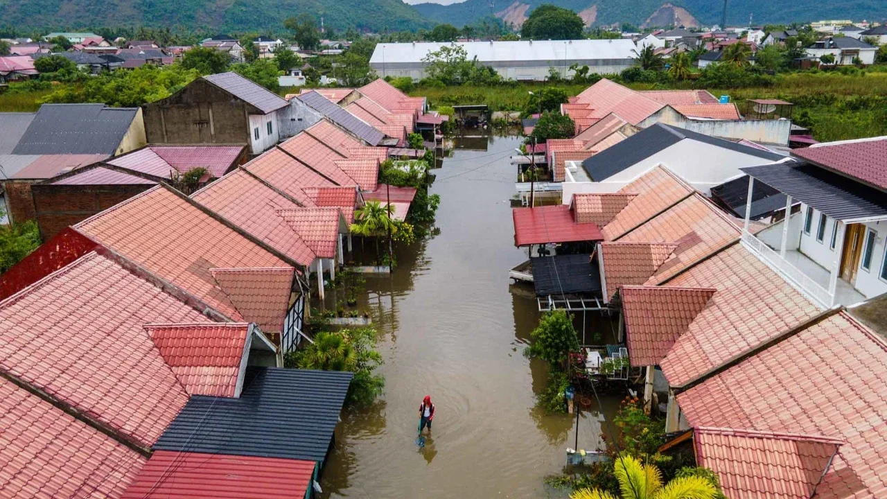 Banjir dan Longsor Parah Sumatera, Pemerintah Siapkan Operasi Modifikasi Cuaca