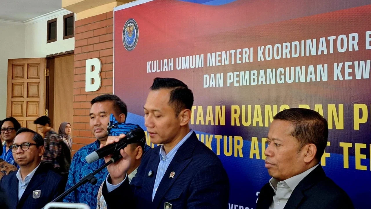 Menko AHY Sebut Pembangunan Tanggul Laut Pantura Jawa tak Selalu Andalkan Beton