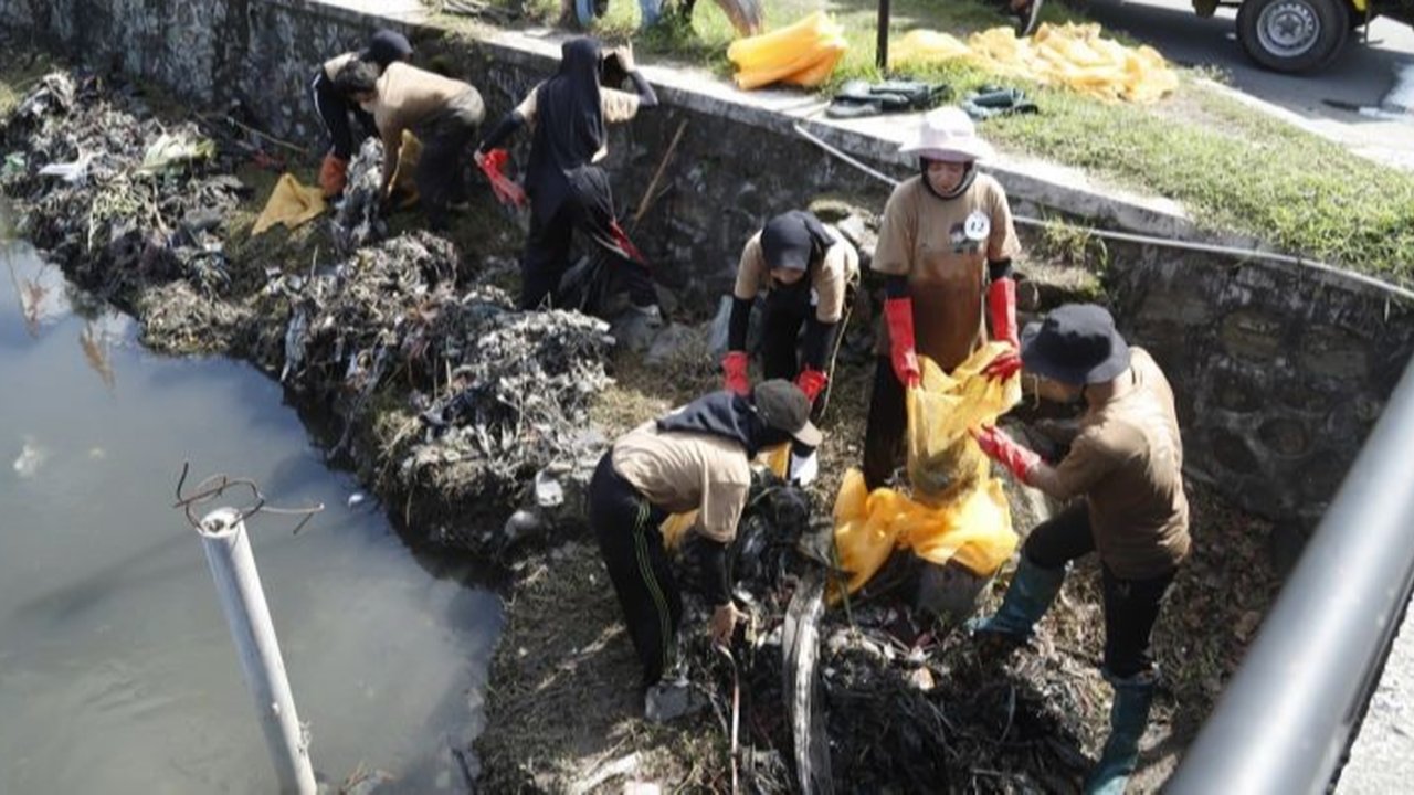 Wujudkan Komitmen Hijau, 28 BUMN Keroyokan Olah Sampah di Destinasi Wisata Super Prioritas