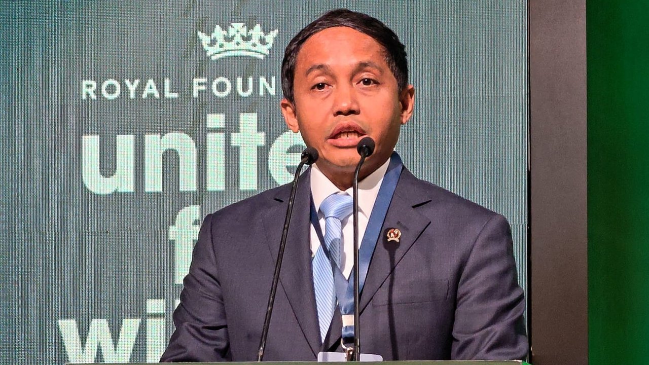 Indonesia Percepat Pengakuan Hutan Adat hingga 1,4 Juta Hektare, Menhut Raja Antoni Tegaskan Komitmen di Forum Global Rio
