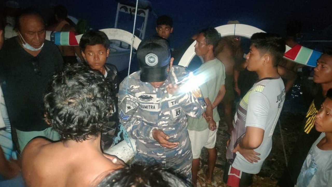 VIDEO: Gerak Cepat TNI AL dan Tim SAR Selamatkan Nelayan Nyaris Tenggelam di Nusa Penida