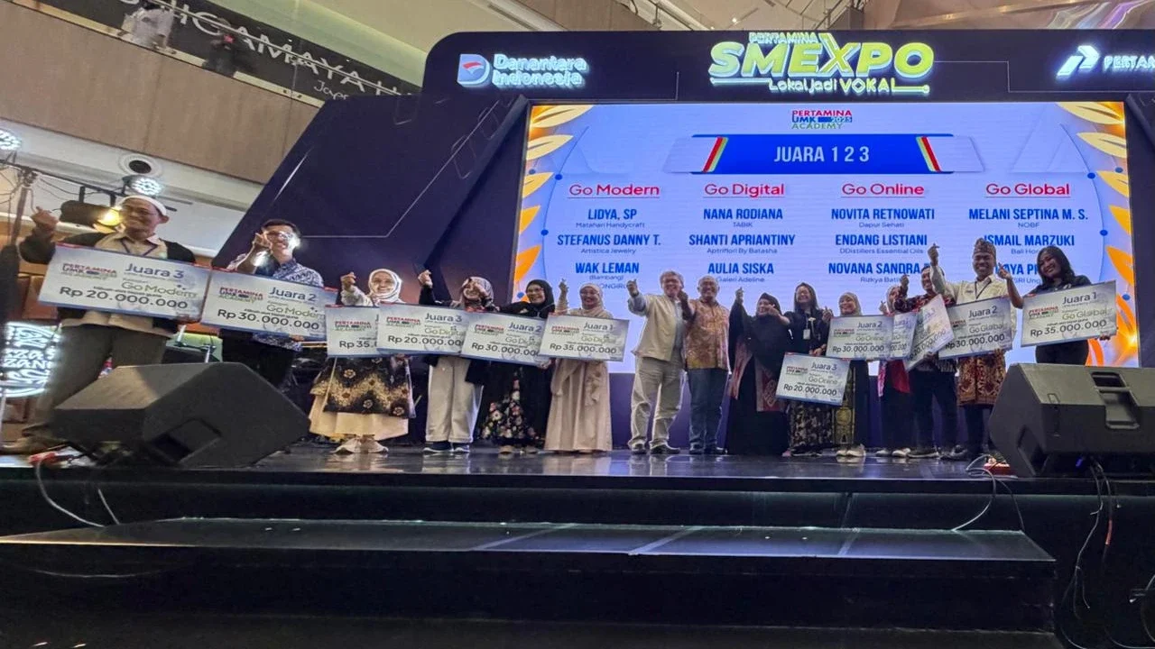 Pertamina Hibahkan Alat Produksi Ratusan Juta Rupiah ke Finalis dan Champion UMK Academy