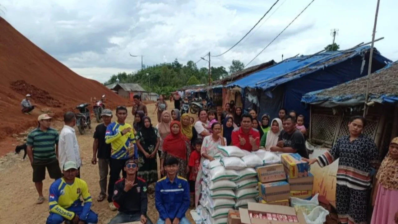 Taruna Siaga Bencana (Tagana) Kabupaten Lebak menyalurkan bantuan logistik kepada 114 kepala keluarga korban bencana alam 2020 yang masih tinggal di hunian sementara, berharap pemerintah segera merealisasikan hunian tetap.